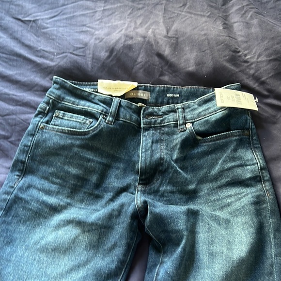 29x30 slim fit DL1961 jeans - Picture 2 of 3
